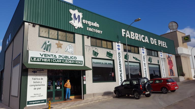 Fábrica y Tienda en Campillos. C/ Isaac Peral (Pol. Ind. Sotoluz), 9. Málaga