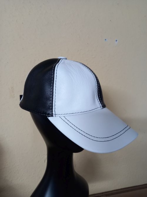 Modelo: NEGRO-BLANCO